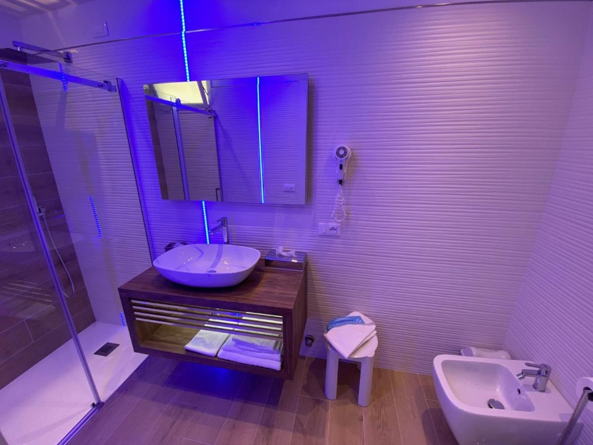Hotel Conca Verde ลินญาโน ซับเบียโดโร ภายนอก รูปภาพ
