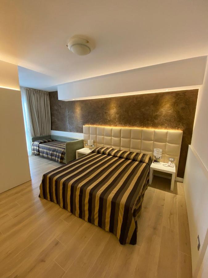 Hotel Conca Verde ลินญาโน ซับเบียโดโร ภายนอก รูปภาพ