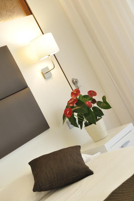 Hotel Conca Verde ลินญาโน ซับเบียโดโร ภายนอก รูปภาพ