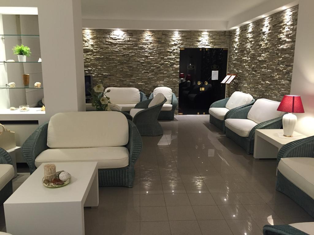 Hotel Conca Verde ลินญาโน ซับเบียโดโร ภายนอก รูปภาพ