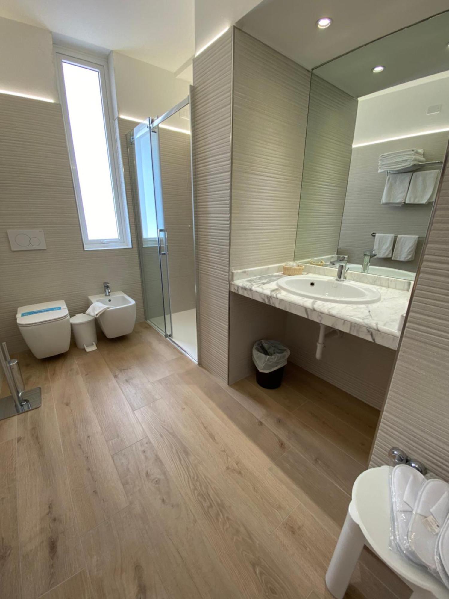 Hotel Conca Verde ลินญาโน ซับเบียโดโร ภายนอก รูปภาพ